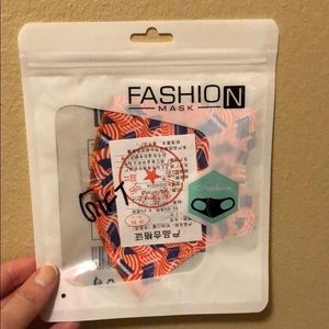 Fashion mask